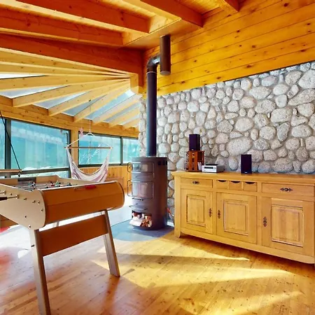 Chalet Mountain Getaway In The Valley *