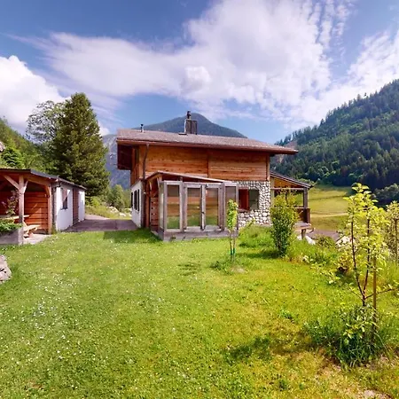 Mountain Getaway In The Valley Trient VS