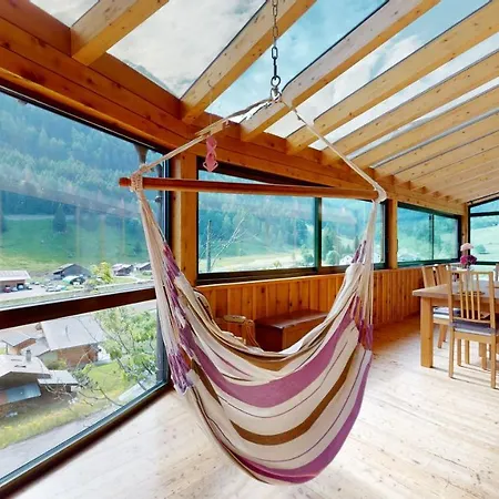 木屋 Mountain Getaway In The Valley