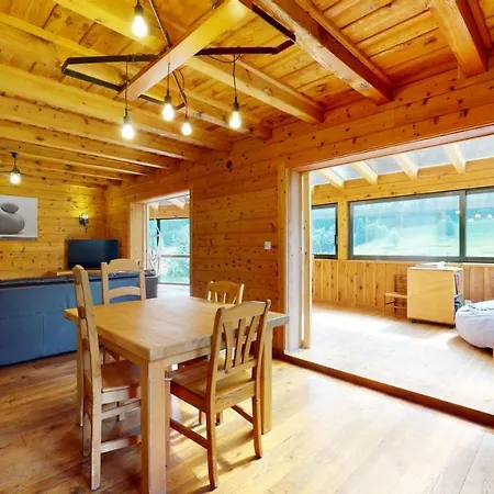 Mountain Getaway In The Valley 木屋 *