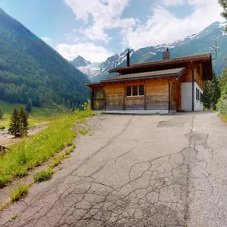 木屋 Mountain Getaway In The Valley
